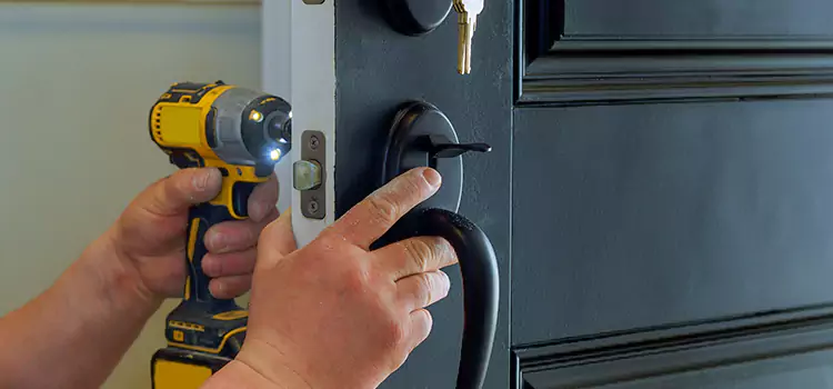Locksmith Emergency Service Hempstead